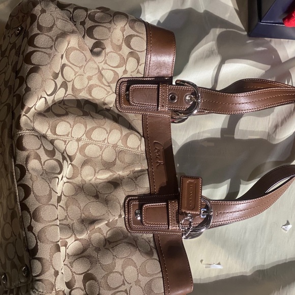 Coach Signature Canvas and leather large tote - Picture 4 of 12